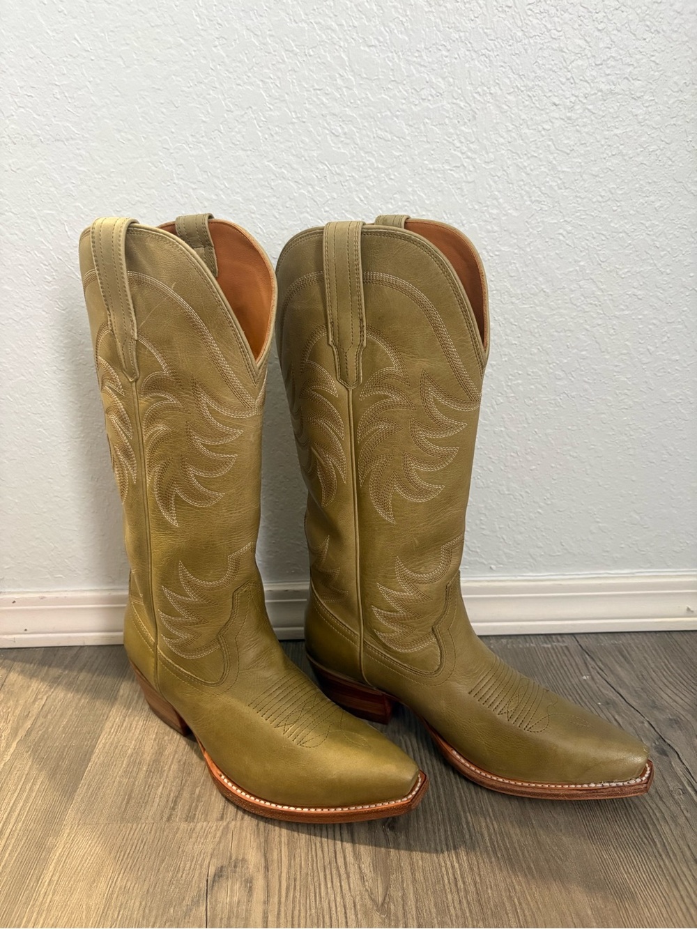 Tecovas Annie Light Sage green Leather Women's Western Heeled Boots size 9